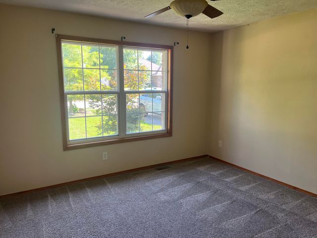 4362 W 2nd Street, Battlefield, MO 65619