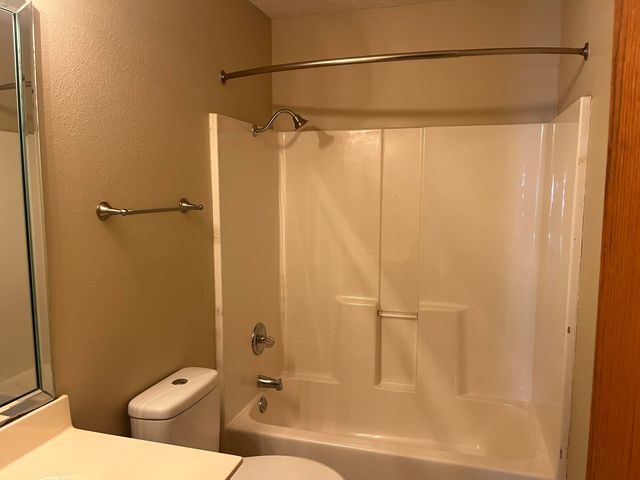 4362 W 2nd Street, Battlefield, MO 65619