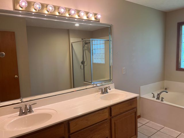 4362 W 2nd Street, Battlefield, MO 65619