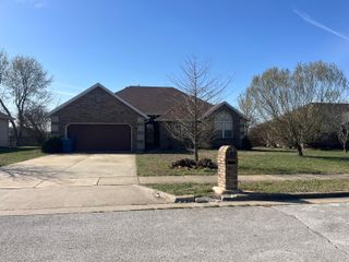 4362 W 2nd Street, Battlefield, MO 65619