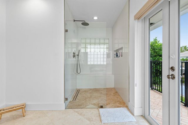 1332 SW Tamarind Way, Boca Raton, FL 33486