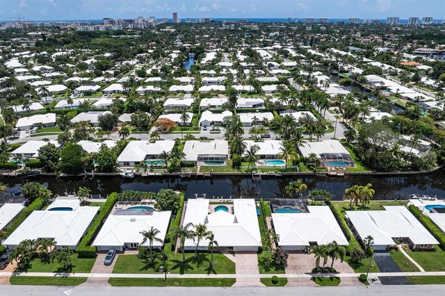 1332 SW Tamarind Way, Boca Raton, FL 33486