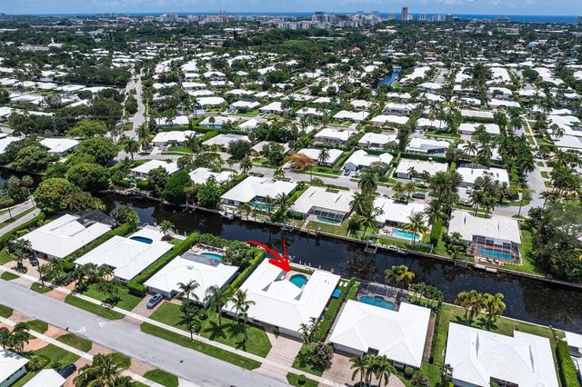 1332 SW Tamarind Way, Boca Raton, FL 33486