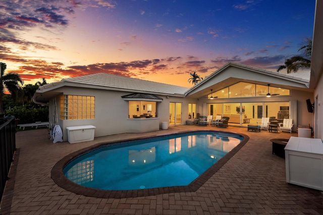 1332 SW Tamarind Way, Boca Raton, FL 33486