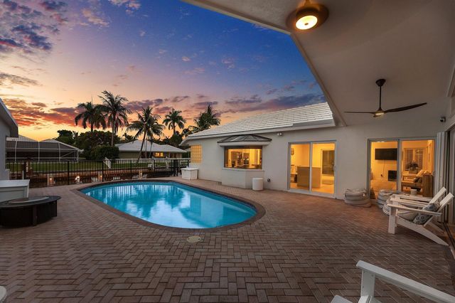 1332 SW Tamarind Way, Boca Raton, FL 33486
