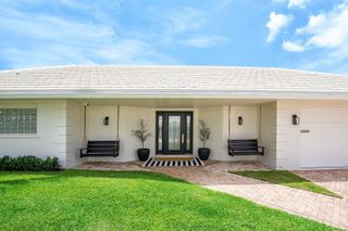 1332 SW Tamarind Way, Boca Raton, FL 33486