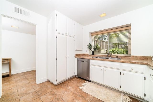 4129 Cyprus Island Court, Fallbrook, CA 92028