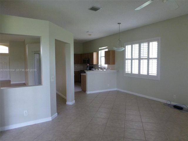 1139 Chenille Cir, Weston, FL 33327