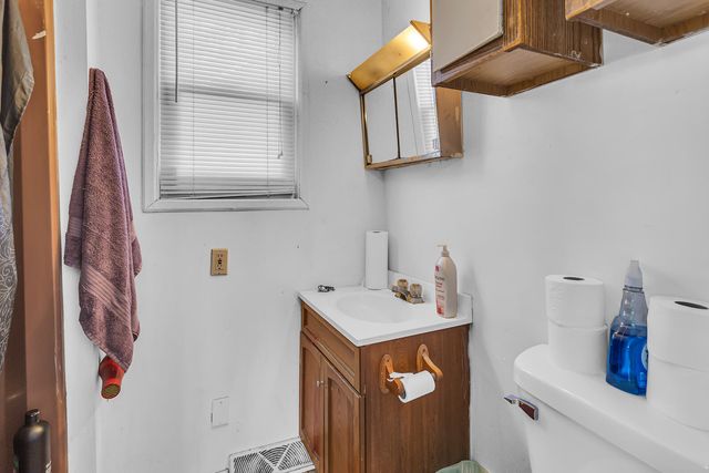 106 N Dwight Street, Jackson, MI 49202