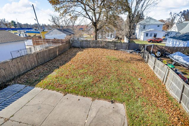 106 N Dwight Street, Jackson, MI 49202