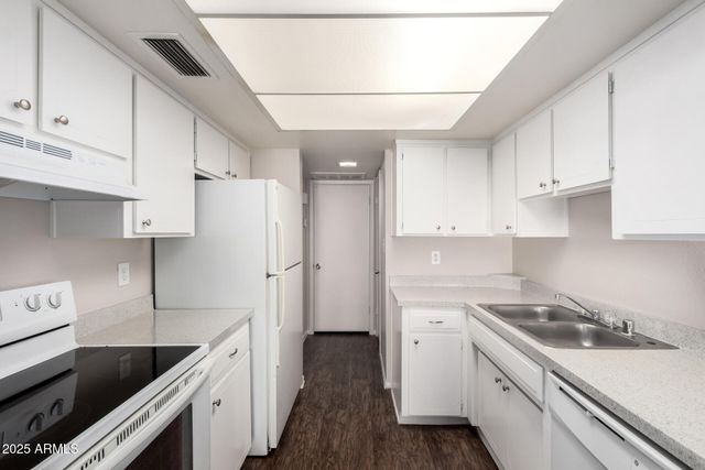 5258 S MONACO Drive, Tempe, AZ 85283