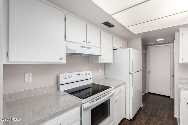 5258 S MONACO Drive, Tempe, AZ 85283