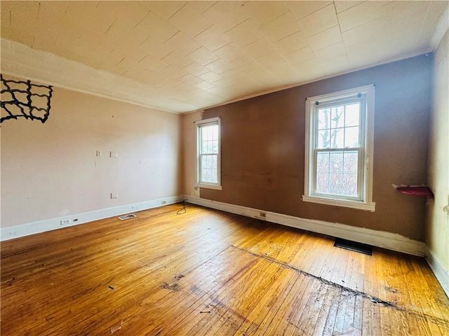 720 Walnut Street, Elmira City, NY 14901