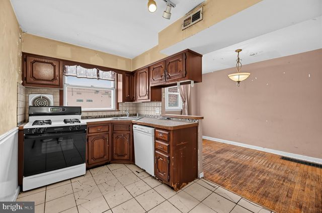 6252 WALKER ST, Philadelphia, PA 19135