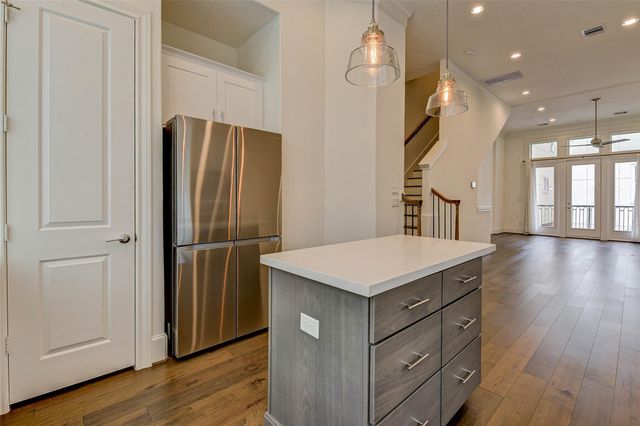2724 Dolce Oaks Drive, Houston, TX 77007