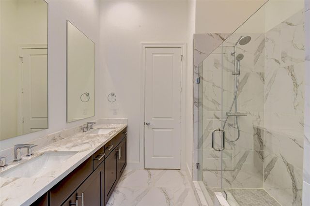 2724 Dolce Oaks Drive, Houston, TX 77007