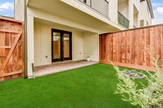 2724 Dolce Oaks Drive, Houston, TX 77007
