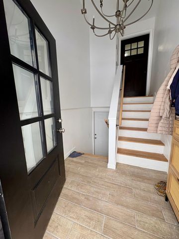 40 Hillside Avenue A, New Windsor, NY 12553