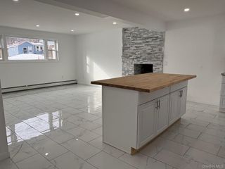 40 Hillside Avenue A, New Windsor, NY 12553