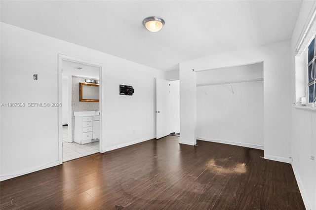 4560 Prairie Ave, Miami Beach, FL 33140