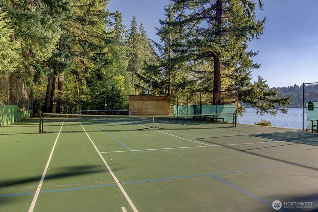2720 105th Avenue SE, Beaux Arts, WA 98004