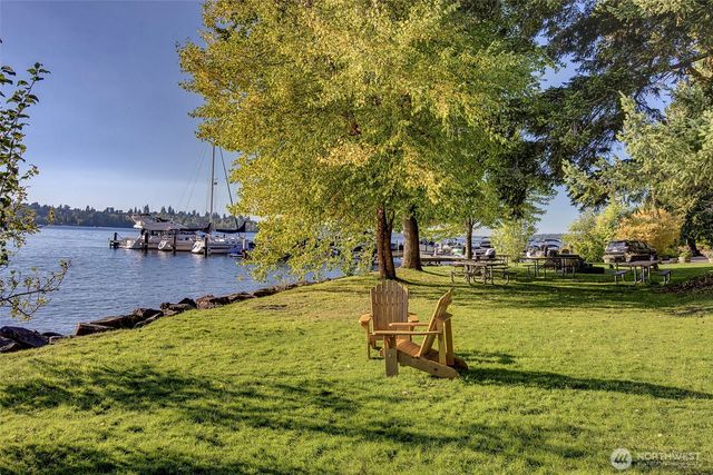 2720 105th Avenue SE, Beaux Arts, WA 98004