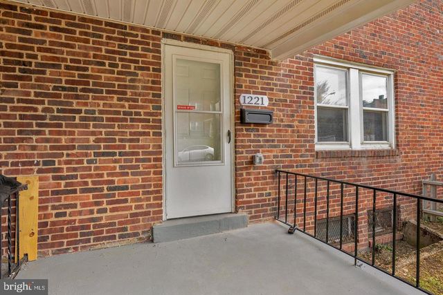1221 ASHBURTON ST, Baltimore, MD 21216