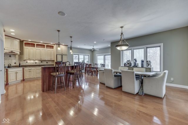 5898 Claybrook Drive, Bargersville, IN 46106