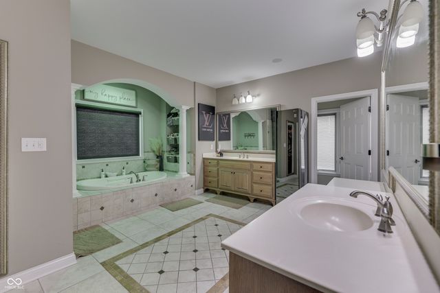 5898 Claybrook Drive, Bargersville, IN 46106