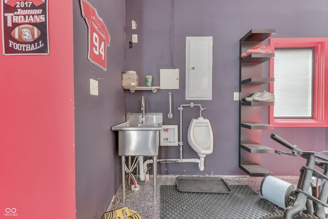 5898 Claybrook Drive, Bargersville, IN 46106