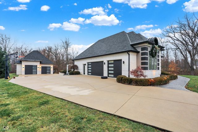 5898 Claybrook Drive, Bargersville, IN 46106