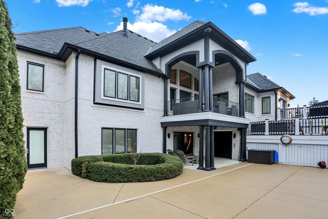 5898 Claybrook Drive, Bargersville, IN 46106