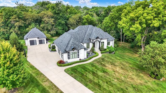 5898 Claybrook Drive, Bargersville, IN 46106