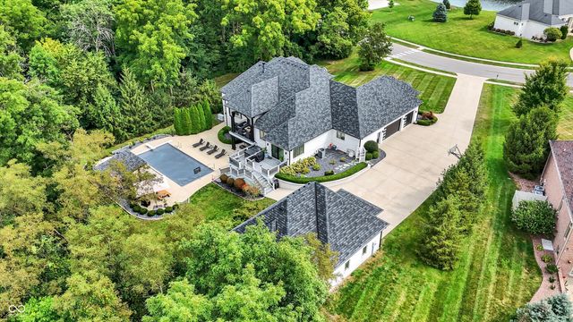 5898 Claybrook Drive, Bargersville, IN 46106