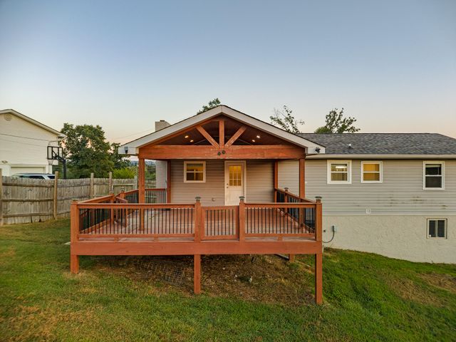4127 Lost Oaks Drive, Ooltewah, TN 37363