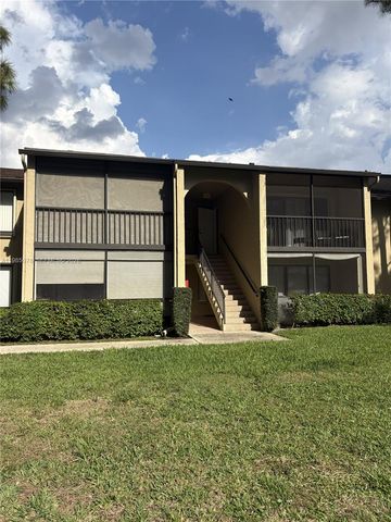 718 Sunny Pine Way F2, Green Acres, FL 33415