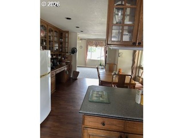 9251 Ne SCHUYLER St, Portland, OR 97220