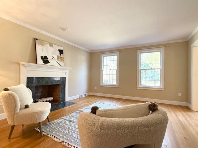 15 Cutters Ridge Rd, Carlisle, MA 01741