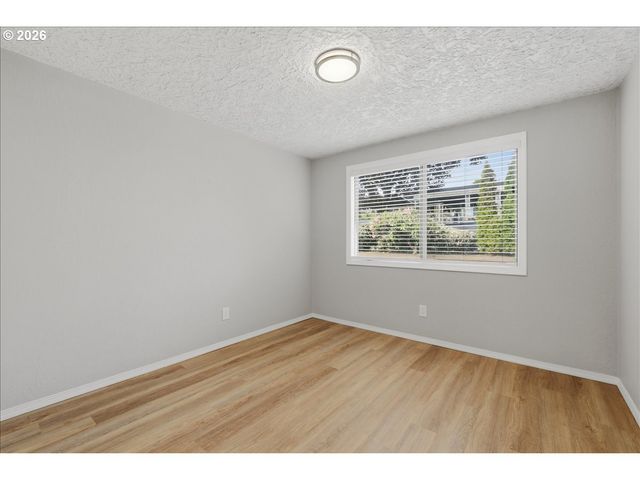 6206 Nw CHERRY St, Vancouver, WA 98663