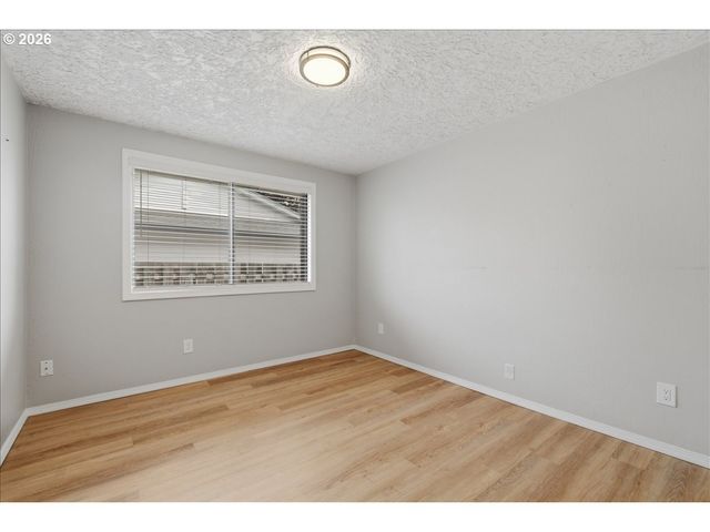 6206 Nw CHERRY St, Vancouver, WA 98663