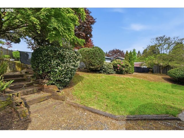 6206 Nw CHERRY St, Vancouver, WA 98663