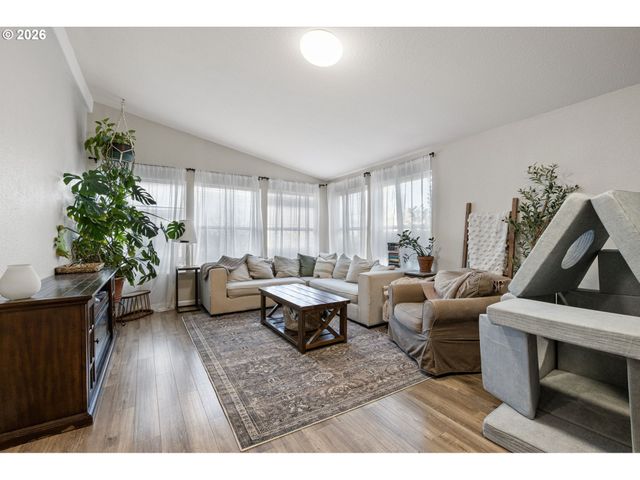 83149 MICKELSON Rd, Creswell, OR 97426