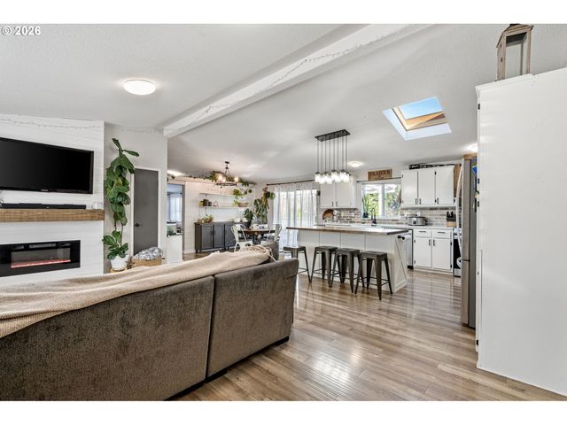 83149 MICKELSON Rd, Creswell, OR 97426