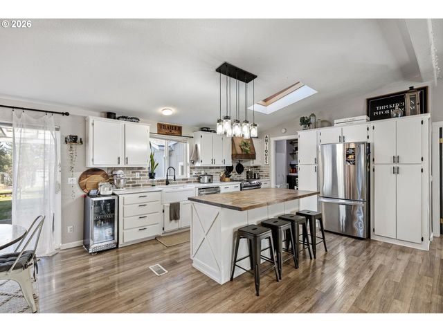 83149 MICKELSON Rd, Creswell, OR 97426