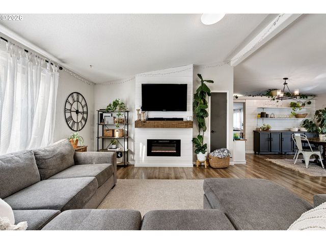 83149 MICKELSON Rd, Creswell, OR 97426