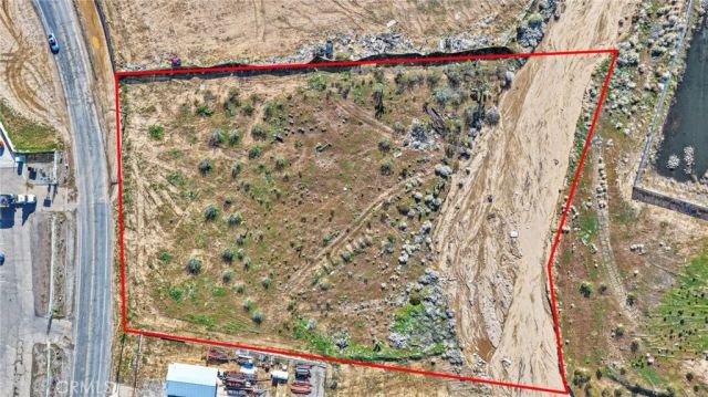 0 E, Hesperia, CA 92345