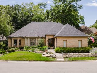 4245 Westleton Court, Columbus, OH 43221
