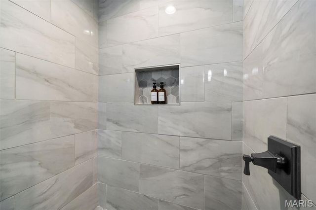 430 Glan Tai Drive, Manchester, MO 63011