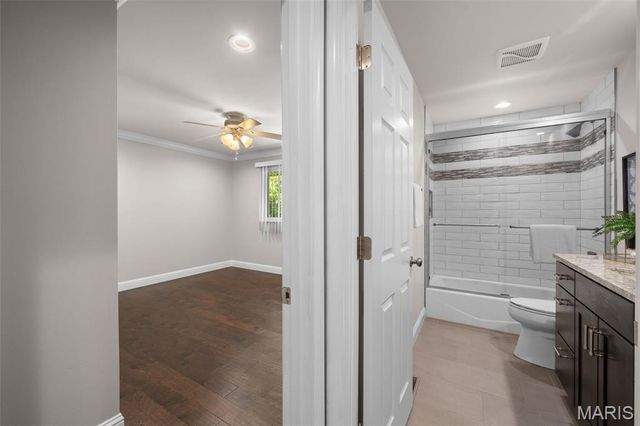430 Glan Tai Drive, Manchester, MO 63011