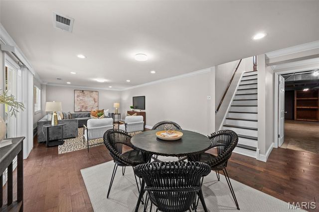 430 Glan Tai Drive, Manchester, MO 63011